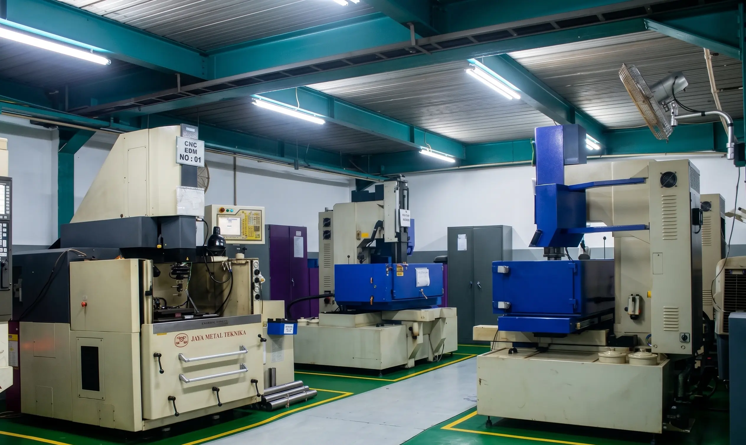 CNC EDM Machine